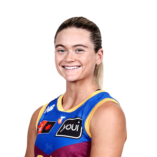 Lily Postlethwaite wearing New Balance Furon Team V9 FG Womens Football Boots